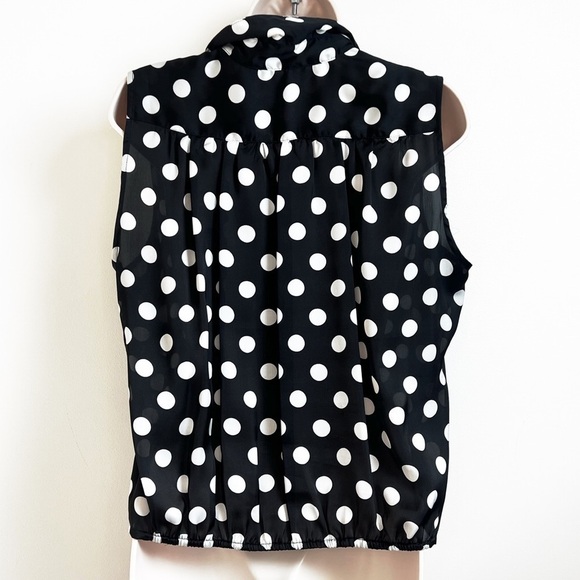 NEW Vince Camuto Sleeveless Button Down Tie Front Polka Dot Top Blouse Black M - Picture 4 of 7